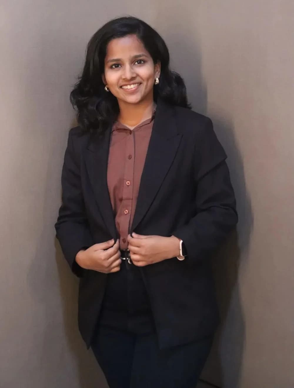 VEDANTI DABHOLKAR